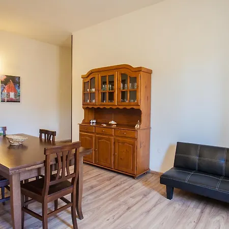 Apartman Acquedotto 44 *