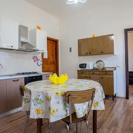 Apartment Acquedotto 44 *